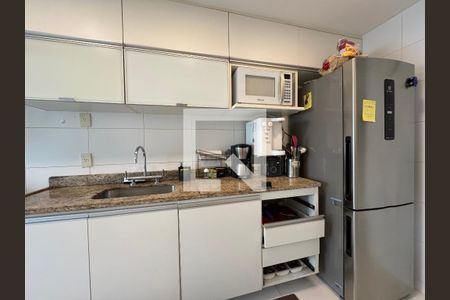 Apartamento à venda com 82m², 3 quartos e 1 vagaCozinha e Área de Serviço