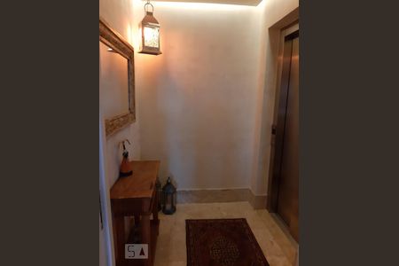 Apartamento para alugar com 171m², 3 quartos e 3 vagas Apartamento para alugar com 171m², 3 quartos e 3 vagashall