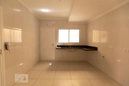 Casa de condomínio à venda com 180m², 3 quartos e 4 vagas Casa de condomínio à venda com 180m², 3 quartos e 4 vagasCozinha