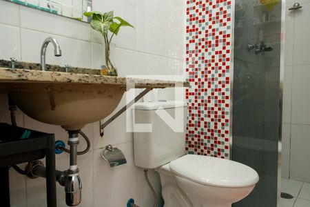 Apartamento à venda com 70m², 2 quartos e 1 vaga Apartamento à venda com 70m², 2 quartos e 1 vagaBanheiro
