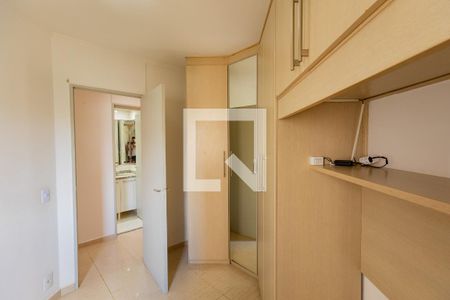 Quarto 1 de apartamento para alugar com 2 quartos, 55m² em Vila Constança, São Paulo