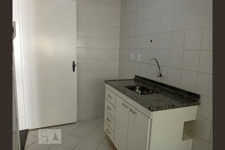 Cozinha de apartamento à venda com 2 quartos, 55m² em Jaguaribe, Osasco