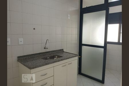 Cozinha de apartamento à venda com 2 quartos, 55m² em Jaguaribe, Osasco