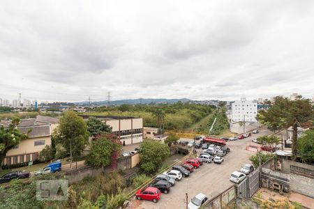 Vista varanda e quarto 2 de apartamento para alugar com 2 quartos, 52m² em Jardim Vila Galvão, Guarulhos
