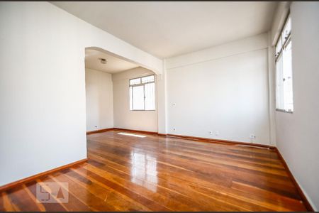 Sala de apartamento para alugar com 3 quartos, 96m² em Sagrada Família, Belo Horizonte