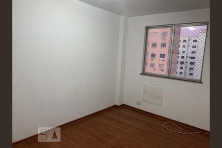 Quarto de apartamento para alugar com 2 quartos, 55m² em Jacarepaguá, Rio de Janeiro