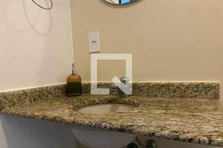 Casa para alugar com 180m², 2 quartos e 3 vagas Casa para alugar com 180m², 2 quartos e 3 vagasBanheiro da suíte 2