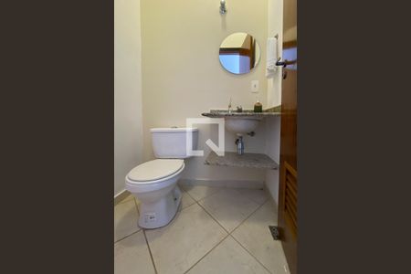 Casa para alugar com 180m², 2 quartos e 3 vagas Casa para alugar com 180m², 2 quartos e 3 vagasLavabo