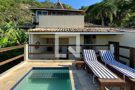 Casa para alugar com 180m², 2 quartos e 3 vagas Casa para alugar com 180m², 2 quartos e 3 vagasTerraço