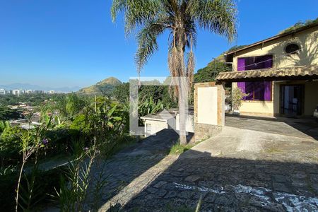 Casa para alugar com 180m², 2 quartos e 3 vagas Casa para alugar com 180m², 2 quartos e 3 vagasEntrada da casa