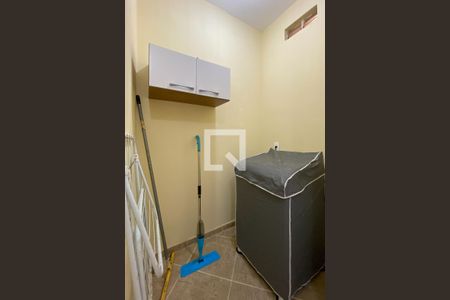 Casa para alugar com 180m², 2 quartos e 3 vagas Casa para alugar com 180m², 2 quartos e 3 vagasLavanderia