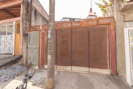 Casa à venda com 150m², 2 quartos e 4 vagas Casa à venda com 150m², 2 quartos e 4 vagasFachada