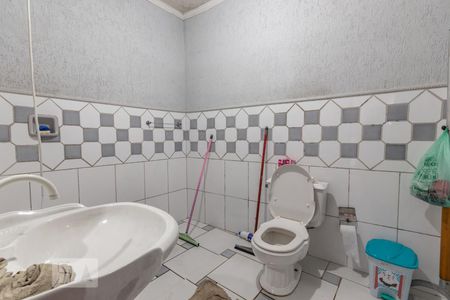 Banheiro suíte  de casa à venda com 2 quartos, 150m² em Jardim das Camélias, São Paulo