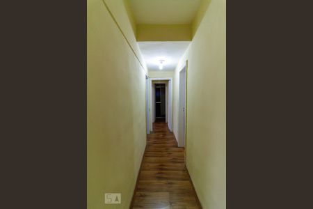 Corredor de apartamento à venda com 2 quartos, 74m² em Aclimação, São Paulo