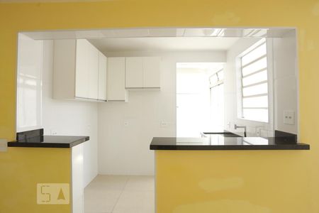 Cozinha de apartamento para alugar com 2 quartos, 80m² em Consolação, São Paulo
