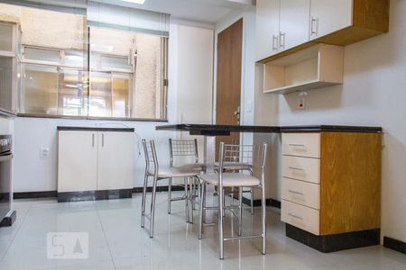 Apartamento à venda com 115m², 3 quartos e 1 vaga Apartamento à venda com 115m², 3 quartos e 1 vagaCozinha