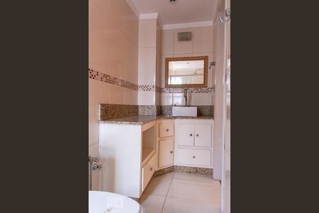 Apartamento à venda com 115m², 3 quartos e 1 vaga Apartamento à venda com 115m², 3 quartos e 1 vagaBanheiro da Suíte