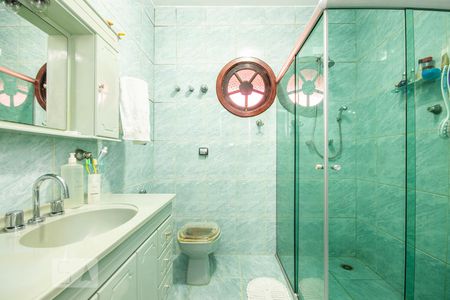 Casa à venda com 222m², 4 quartos e 7 vagas Casa à venda com 222m², 4 quartos e 7 vagasBanheiro suíte