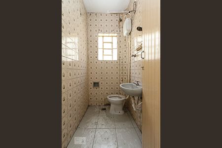 Banheiro de casa para alugar com 2 quartos, 70m² em Penha de França, São Paulo