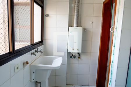 Apartamento à venda com 120m², 3 quartos e 3 vagas Apartamento à venda com 120m², 3 quartos e 3 vagasÁrea de Serviço