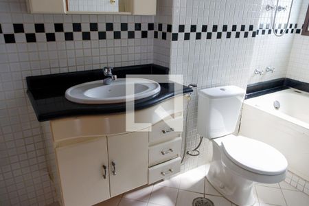 Apartamento à venda com 120m², 3 quartos e 3 vagas Apartamento à venda com 120m², 3 quartos e 3 vagasBanheiro do Quarto 3