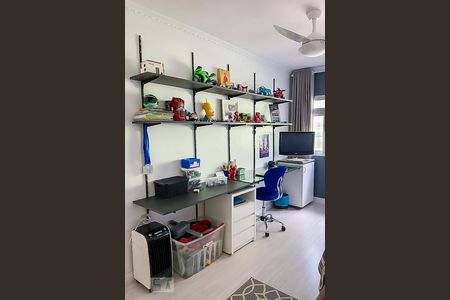 Casa à venda com 180m², 3 quartos e 4 vagasQuarto 2