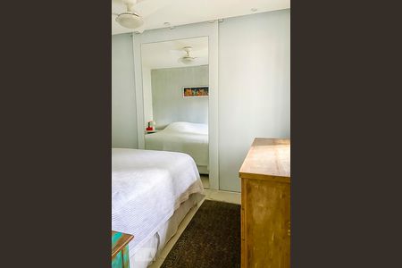 Casa à venda com 180m², 3 quartos e 4 vagasSuíte