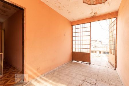 Casa à venda com 352m², 3 quartos e 3 vagas Casa à venda com 352m², 3 quartos e 3 vagasVaranda