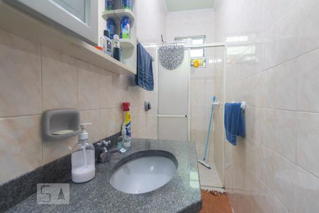 Casa à venda com 120m², 3 quartos e 3 vagasBanheiro - Quarto 2