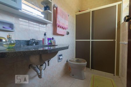 Casa à venda com 120m², 3 quartos e 3 vagasBanheiro - Quarto 3