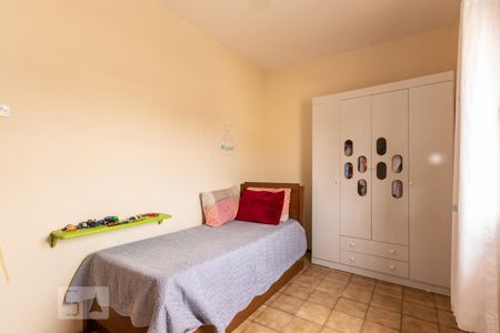 Casa à venda com 70m², 2 quartos e 3 vagas Casa à venda com 70m², 2 quartos e 3 vagasQuarto 2 casa 1