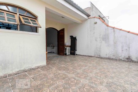 Casa à venda com 210m², 2 quartos e 2 vagas Casa à venda com 210m², 2 quartos e 2 vagasVaranda Quarto 2 - Suite