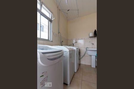 Casa à venda com 210m², 2 quartos e 2 vagas Casa à venda com 210m², 2 quartos e 2 vagasÁrea de Serviço