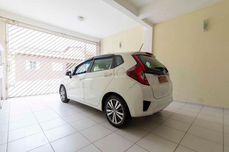 Casa à venda com 210m², 2 quartos e 2 vagas Casa à venda com 210m², 2 quartos e 2 vagasGaragem