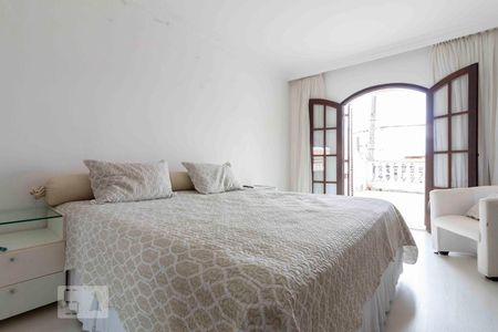 Casa à venda com 210m², 2 quartos e 2 vagas Casa à venda com 210m², 2 quartos e 2 vagasQuarto 2 - Suite