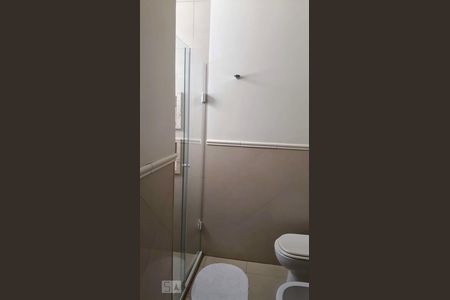 Apartamento à venda com 397m², 4 quartos e 6 vagas Apartamento à venda com 397m², 4 quartos e 6 vagasBanheiro da suíte 1