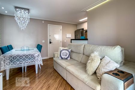 Sala de apartamento para alugar com 3 quartos, 67m² em Vila Augusta, Guarulhos