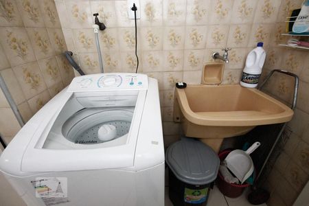 Apartamento à venda com 75m², 2 quartos e 1 vaga Apartamento à venda com 75m², 2 quartos e 1 vagaLavanderia