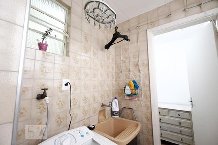 Apartamento à venda com 75m², 2 quartos e 1 vaga Apartamento à venda com 75m², 2 quartos e 1 vagaLavanderia