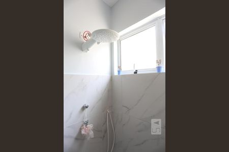 Casa à venda com 180m², 5 quartos e 2 vagasBanheiro Social