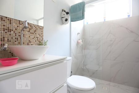 Casa à venda com 180m², 5 quartos e 2 vagasBanheiro Social