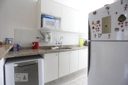Casa à venda com 180m², 5 quartos e 2 vagasCozinha