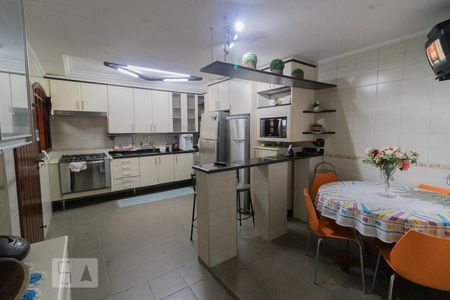 Casa à venda com 222m², 3 quartos e 5 vagasCozinha