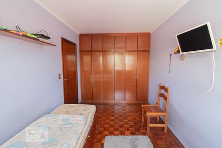 Casa à venda com 222m², 3 quartos e 5 vagasDormitório 2