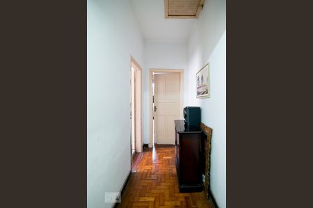 Apartamento à venda com 360m², 6 quartos e 5 vagas Apartamento à venda com 360m², 6 quartos e 5 vagasCorredor