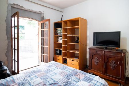 Apartamento à venda com 360m², 6 quartos e 5 vagas Apartamento à venda com 360m², 6 quartos e 5 vagasQuarto 1