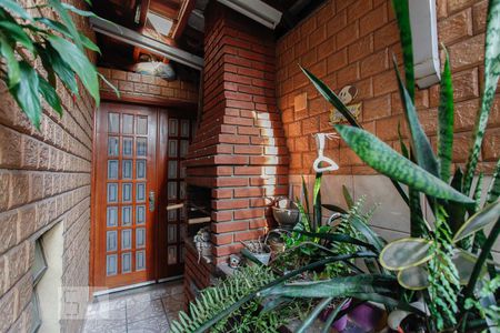 Casa à venda com 189m², 3 quartos e 2 vagas Casa à venda com 189m², 3 quartos e 2 vagasChurrasqueira