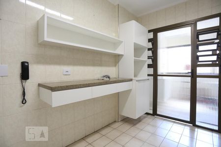 Apartamento à venda com 95m², 3 quartos e 2 vagasCozinha