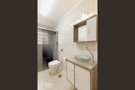 Banheiro de apartamento à venda com 2 quartos, 64m² em Itaim Bibi, São Paulo