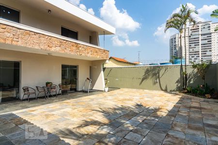 Casa à venda com 550m², 5 quartos e 6 vagasÁrea Externa
